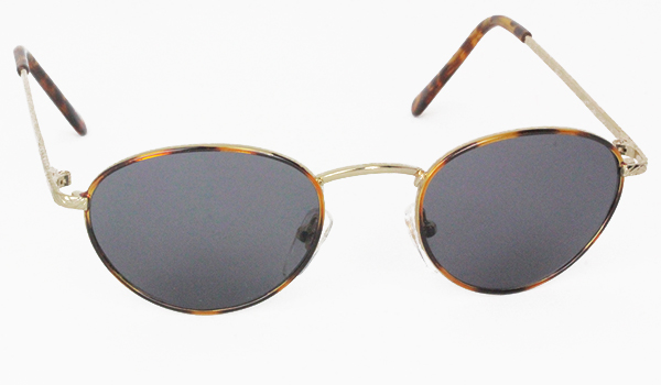 Oval solbrille med grÃ¥sorte glas