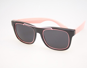 Wayfarer solglasÃ¶gon med rosa detaljer