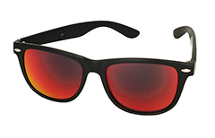 Matta svarta wayfarer med rÃ¶tt spegelglas - Design nr. 3237