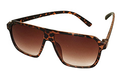 Millionaire solglasÃ¶gon i enkel design - Design nr. 3253