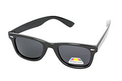 Svarta polaroid solglasÃ¶gon i Wayfarer-modell - Design nr. 1122
