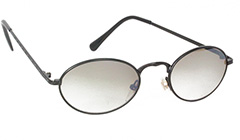 Svarta ovala solglasÃ¶gon med smokey glas - Design nr. 3123